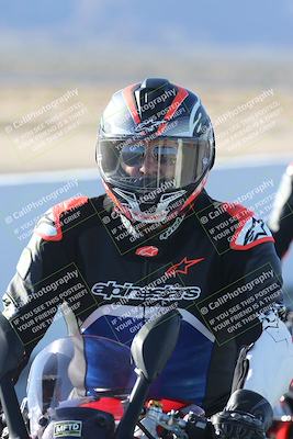 media/Dec-01-2025-Moto Forza (Mon) [[2daa91e15f]]/4-Around the Pits/